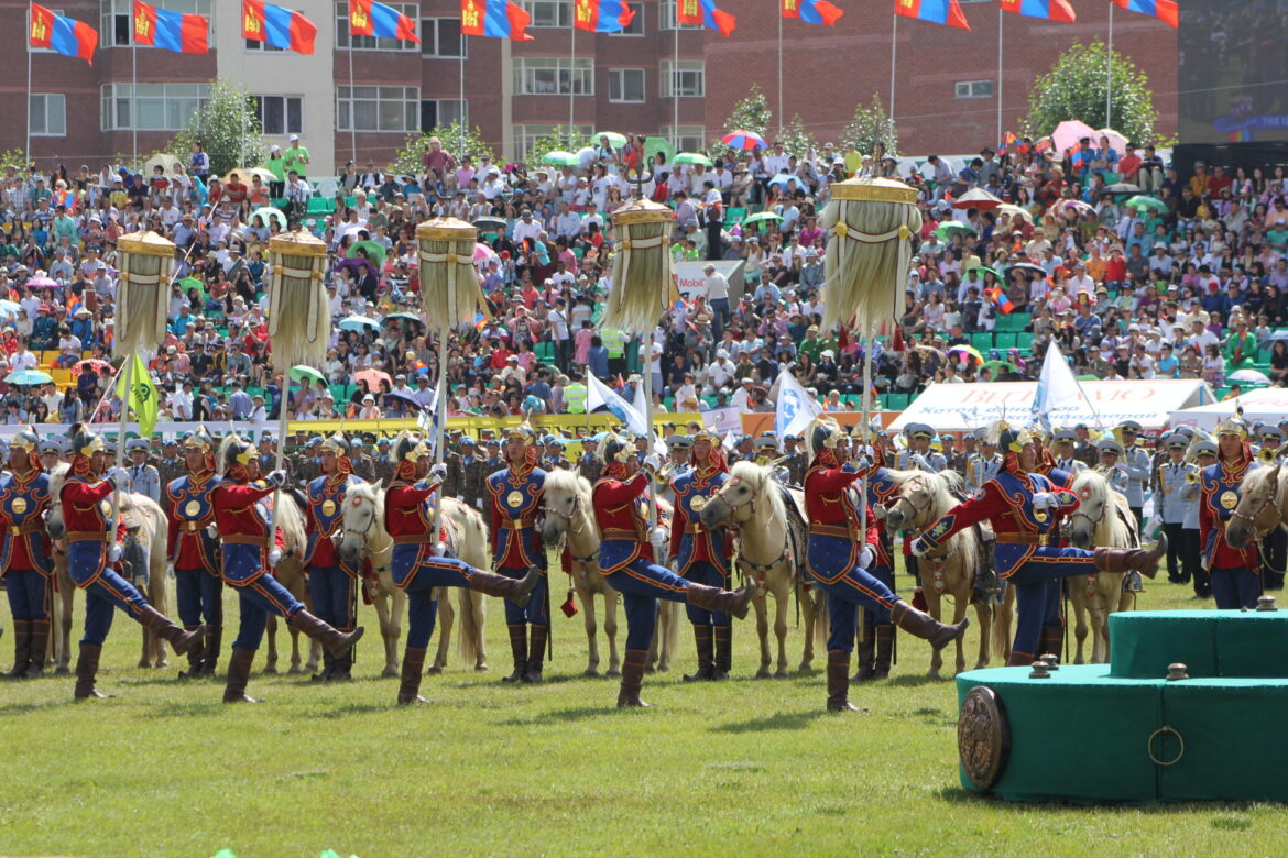 Үндэсний их баяр наадмын нээлт, хаалт зохион байгуулах ажлын хэсэг хуралдлаа