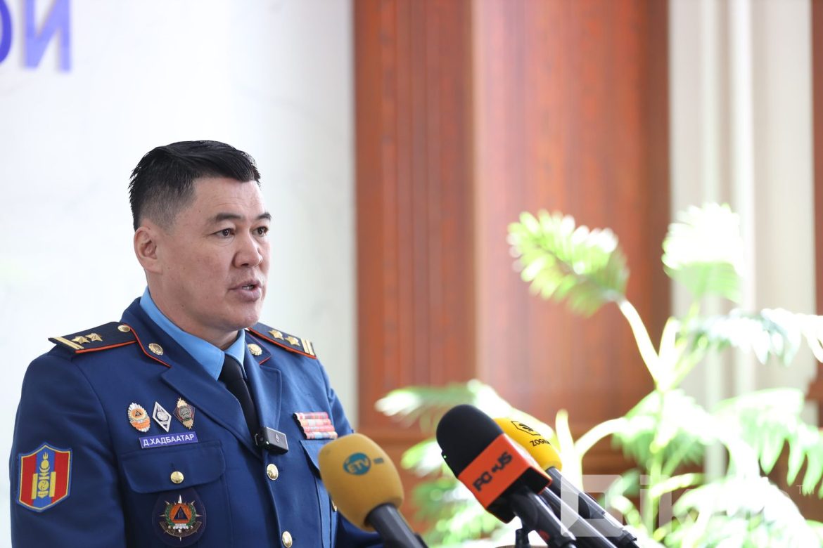 Д.Хадбаатар