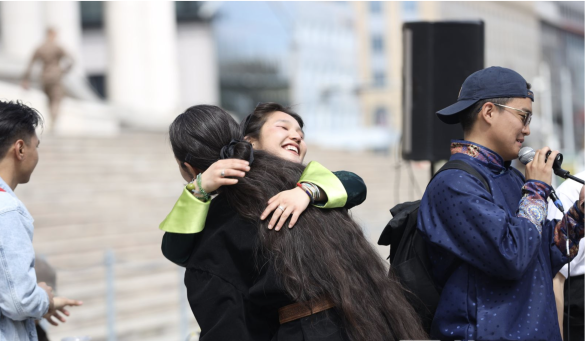 “Огцрох амархан”