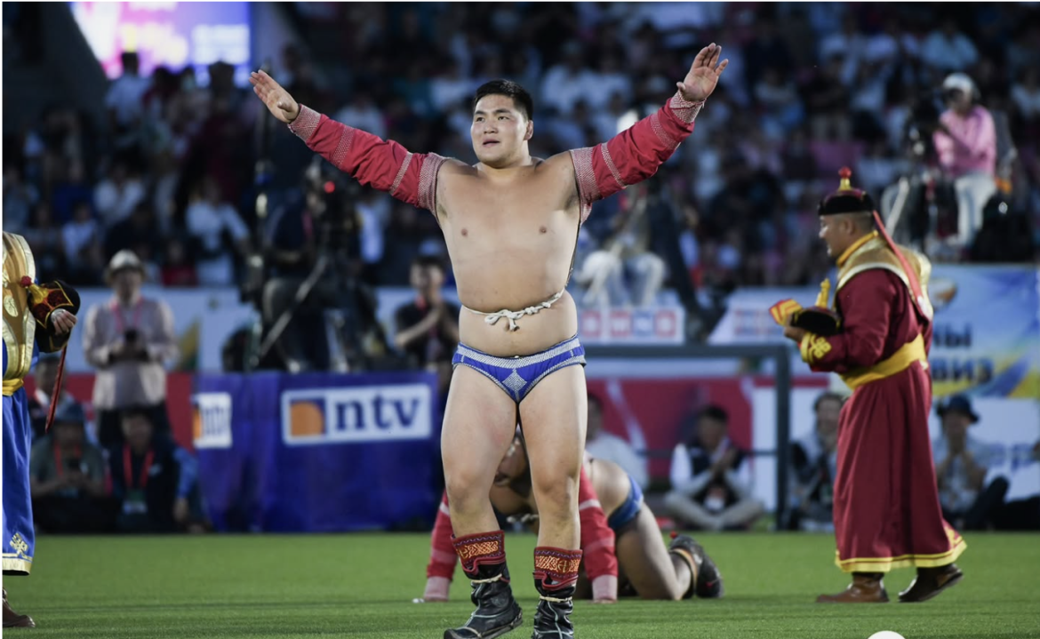 Залуу арслан Э.Батмагнайн цолны мялаалга наадам 8-р сарын 13-нд болохоор боллоо — Баянхонгорын шинэ бахархал