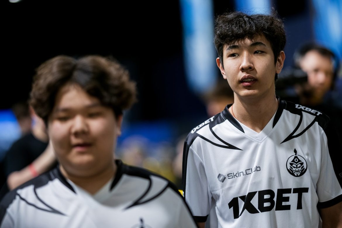 The MongolZ баг маргааш дэлхийн шилдэг багтай халз тулна