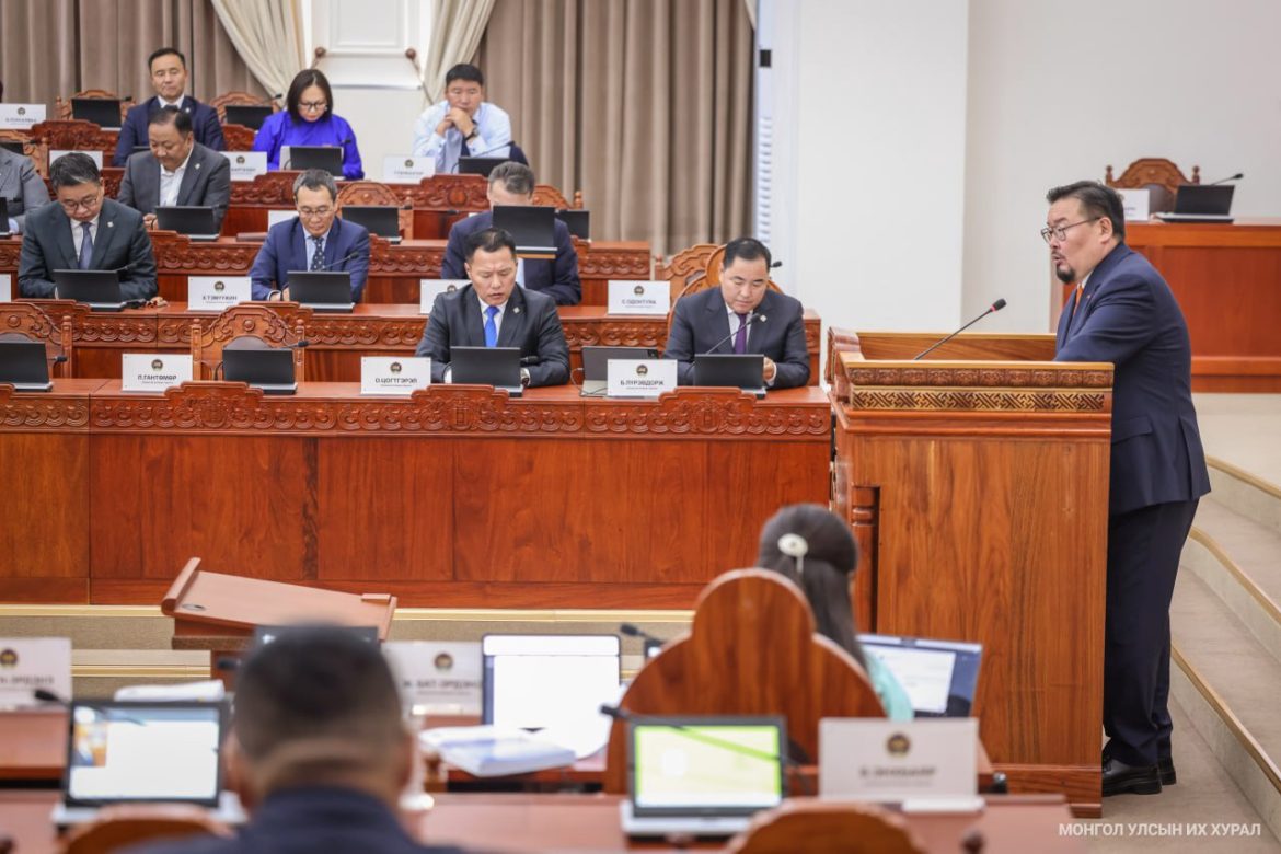 УИХ 2026 оны төсвийн хуулийн төслийг хэлэлцэж эхэллээ: Эдийн засгийн шинэчлэлийн эхлэл! УИХ 2026 оны төсвийн хуулийн төслийг хэлэлцэж эхэллээ: Эдийн засгийн шинэчлэлийн эхлэл!