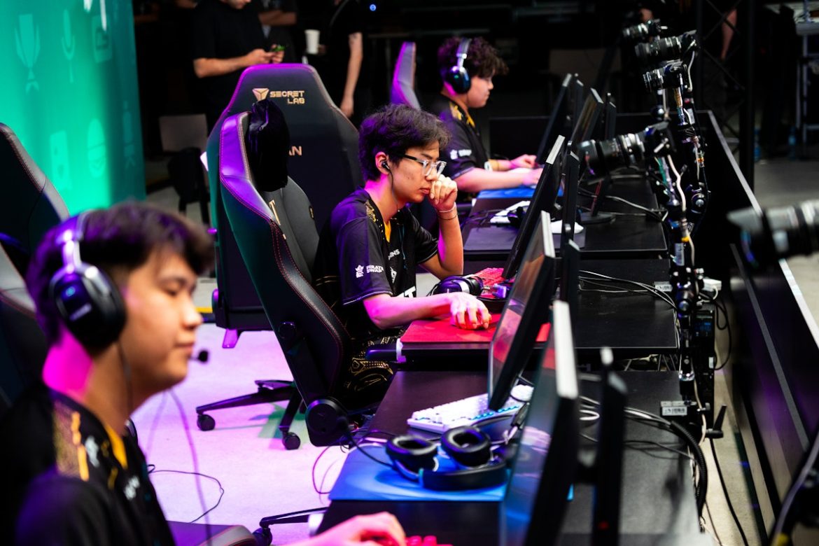 "The MongolZ" баг шөвгийн наймд хүч үзэхээр бэлэн боллоо