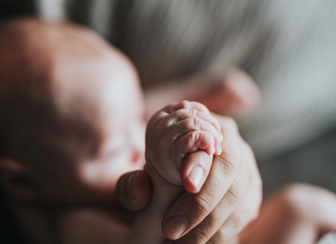 ЭХЭМҮТ-д сувилагчийн алдаанаас сав задран, ургийн тархинд цус харвасан! ЭХЭМҮТ-д сувилагчийн алдаанаас сав задран, ургийн тархинд цус харвасан!