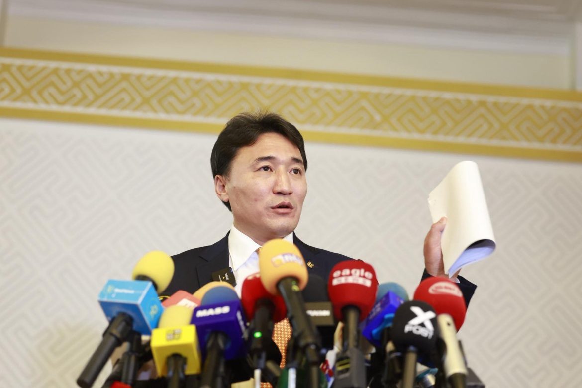 Г.Дамдинням