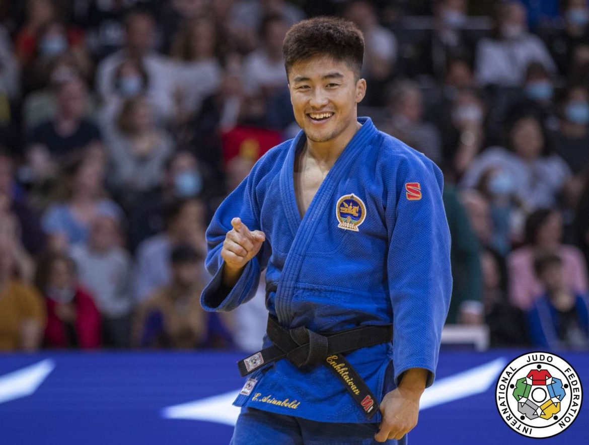 Э.Ариунболд