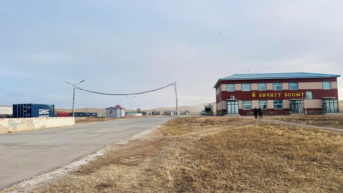 хилийн боомтууд