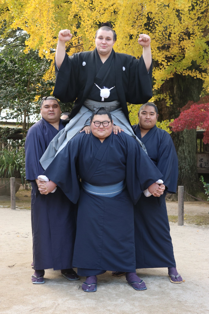 Украины Анхны Озэки Аонишики Цолны Нэр Хүндийг Хадгална Гэж Андгайлжээ 6 Украины Анхны Озэки Аонишики Цолны Нэр Хүндийг Хадгална Гэж Андгайлжээ