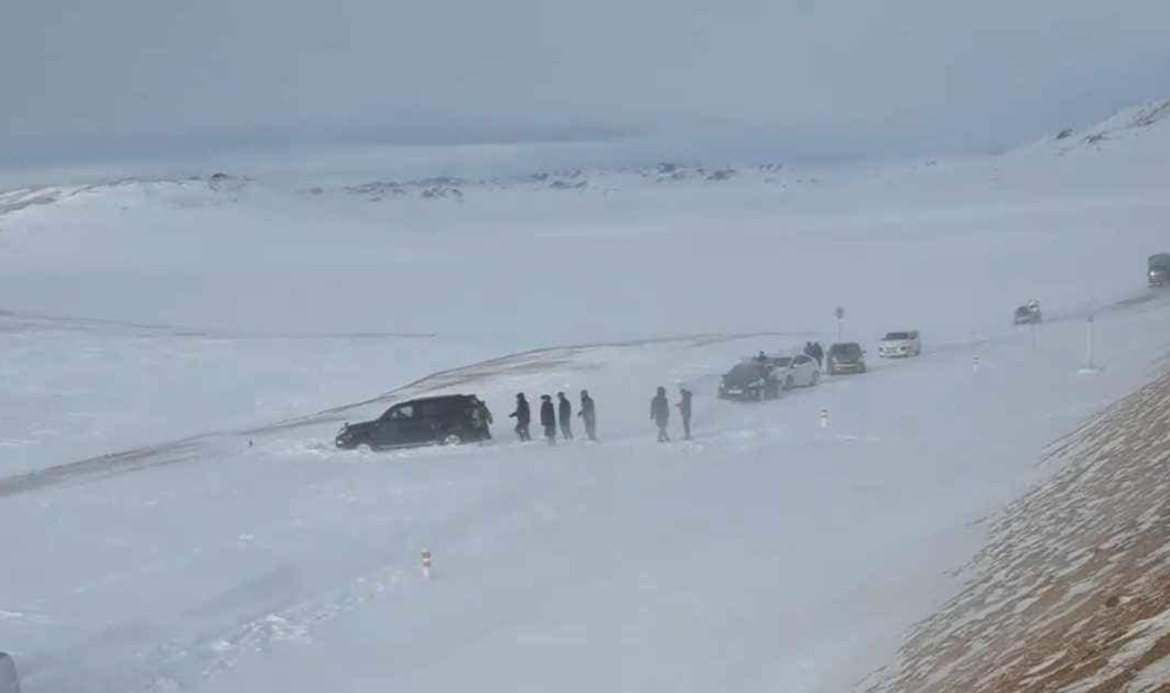 Орон нутгийн замд анхаарал болгоомжтой зорчихыг анхааруулж байна