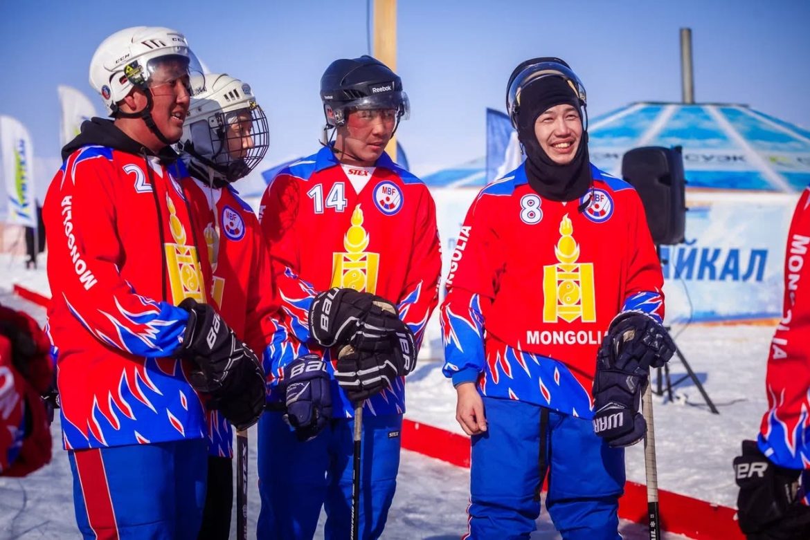 Хоёр нуурын цом