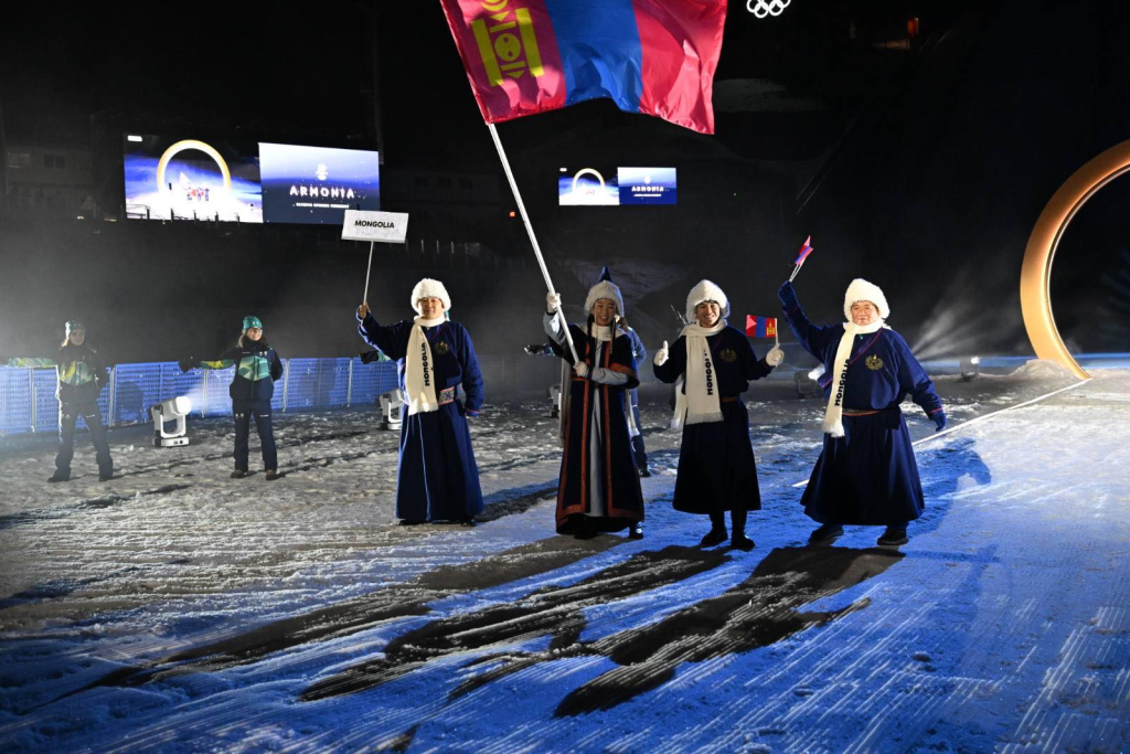 Милан-Кортина 2026: Монголын баг загварын олимпод дахин манлайллаа 6 Милан-Кортина 2026: Монголын баг загварын олимпод дахин манлайллаа
