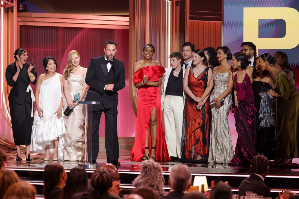 «Оскар»-ын өмнөх гол сорил: «Sinners» кино «Actor Awards» наадмын шилдгээр тодорлоо (гэрэл зураг) 8 «The Pitt»