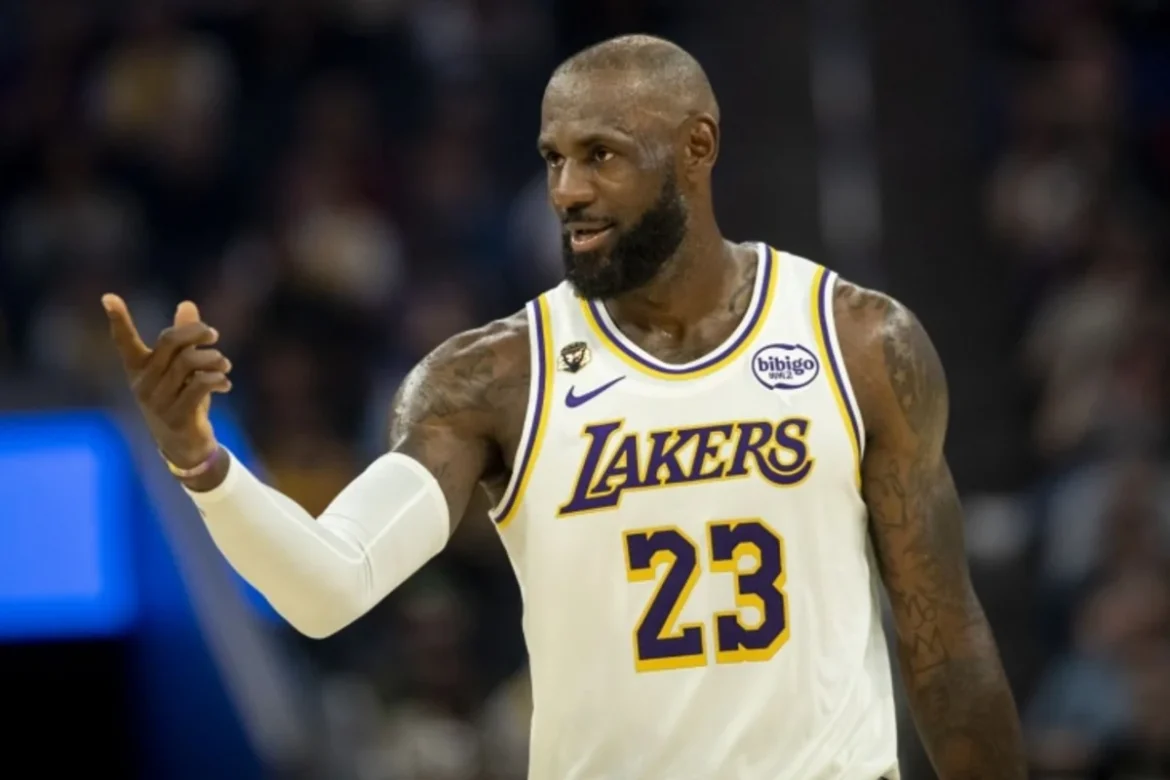 Леброн Джеймс