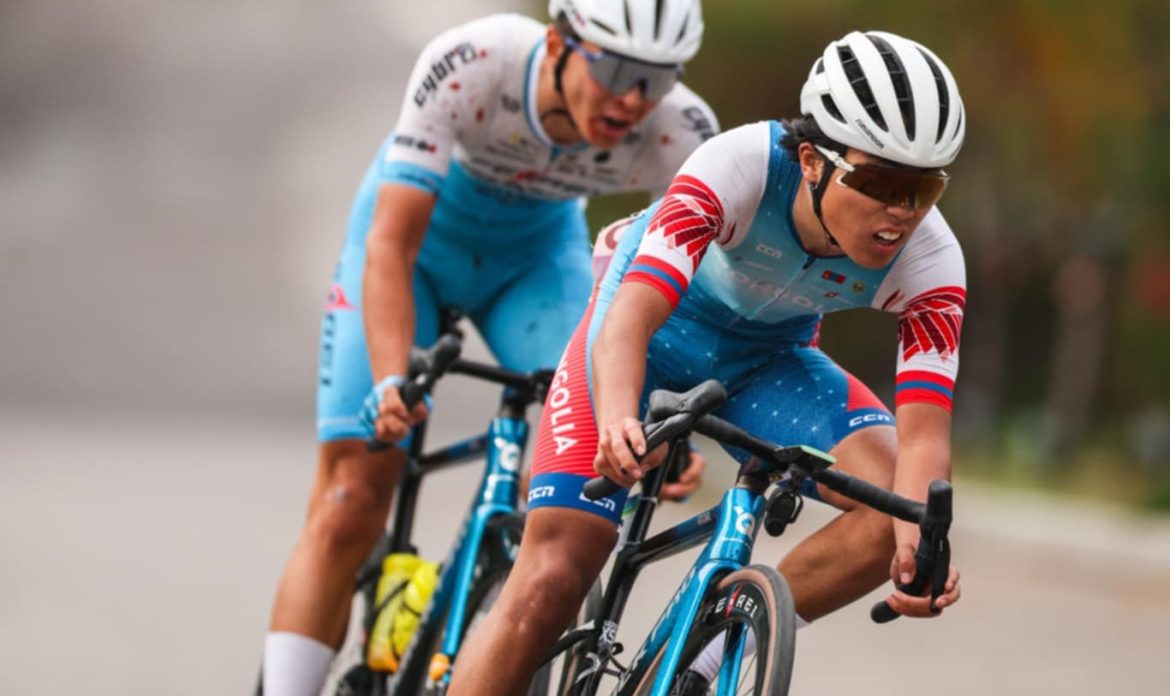 Дугуйчид Киргизстаны олон улсын тэмцээнд амжилттай уралдаж эхэллээ