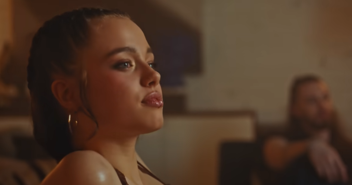 Шайло Жоли К-поп клипэнд тоглож, олныг гайхшруулав