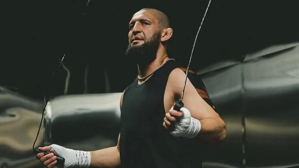 Хамзат Чимаев: Олимпын аваргууд надтай бэлтгэл хийгээд амьд үлдвэл 200 мянган ам.доллар өгье 6 Хамзат Чимаев