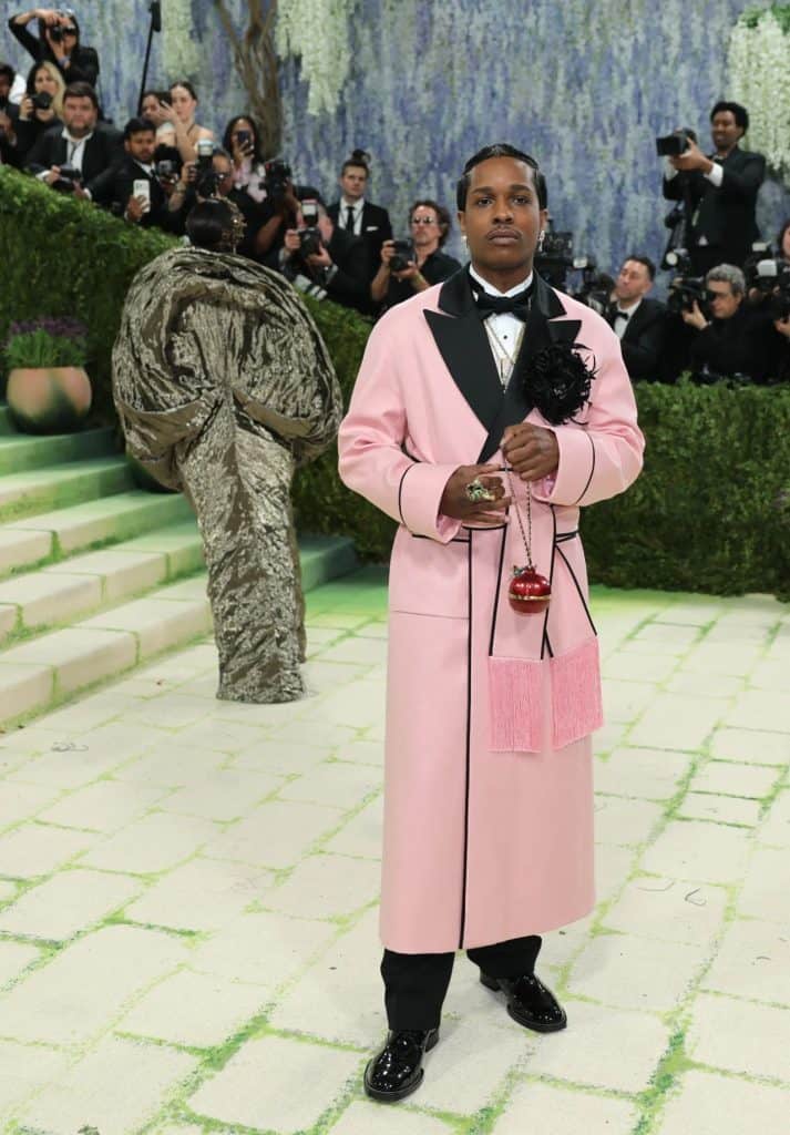 Бейонсе, Николь Кидман, Рианна: Met Gala 2026-гийн шилдэг төрхүүд - ФОТО 8 Фото: REUTERS/Daniel Cole