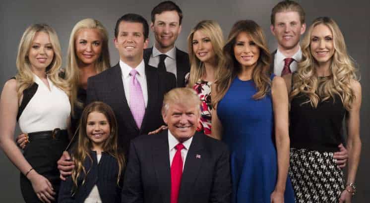 Мелания Трамп нөхрийнхөө өмнөх гэрлэлтийн хүүхдүүдтэй ямар харилцаатай байдгаа хуваалцлаа