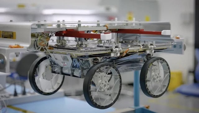 NASA Сар руу бие даасан гурван ровер илгээнэ