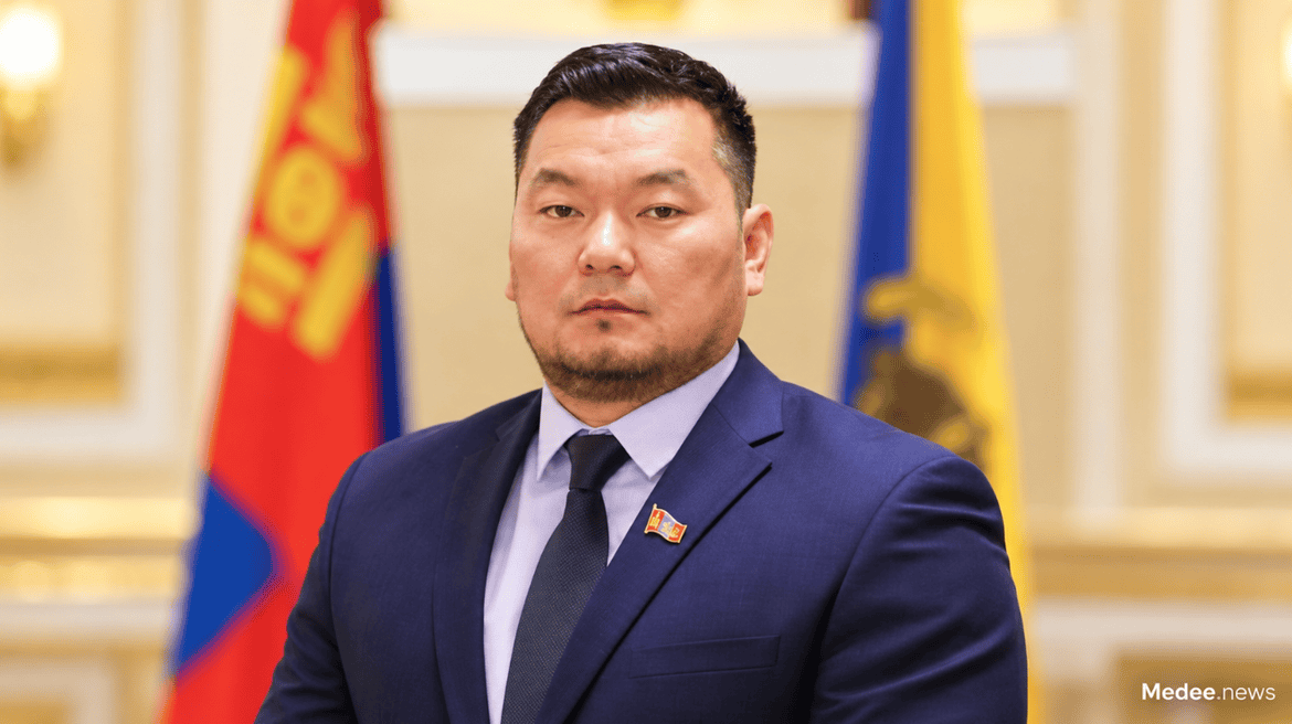Б.Эрдэнэсүхийг хэд хэдэн гэмт хэрэгт гэм буруутайд тооцож, 43.56 сая төгрөгийн хохирол төлүүлэхээр шийдвэрлэв