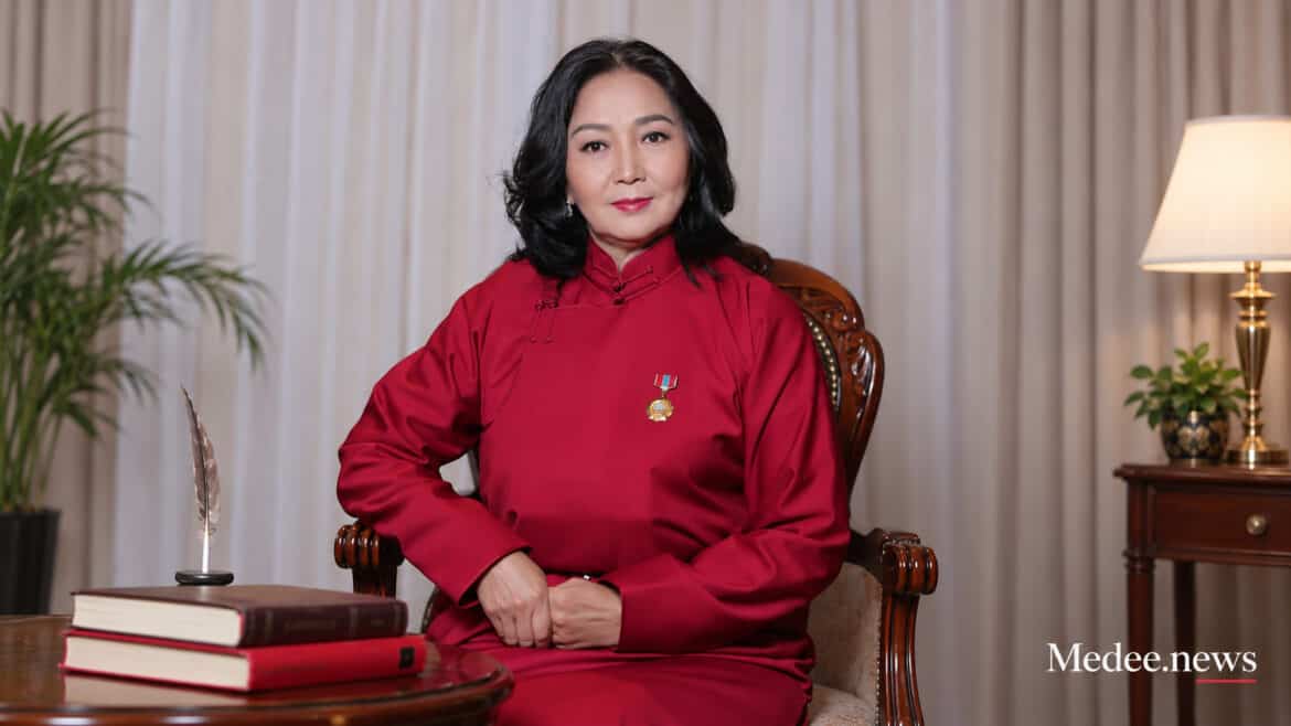 Урнаа